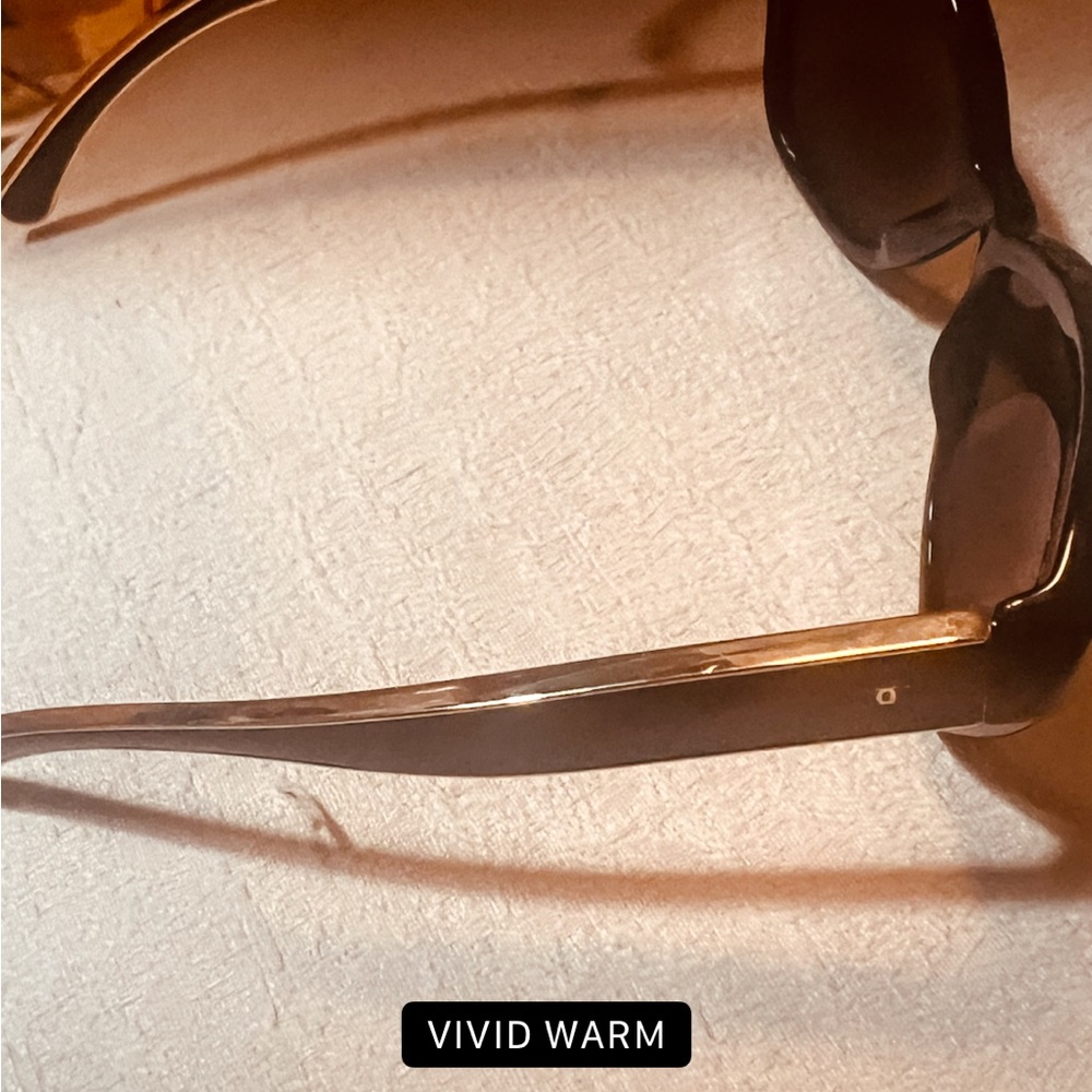 CHANEL Glossy Black Sunglasses with Gold Logo and Gold mirror lens - Picture 2 of 8